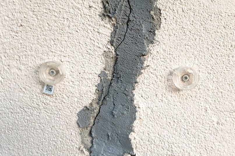 Am Bauwerk verbleiben nur die transparenten Platinen. Foto: Saugnac