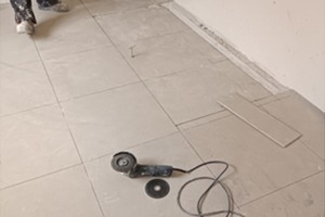 Revisionsklappen und Bodenluken: Hauptvorteile der Verwendung im modernen Bauwesen - Bild: sanluk.de