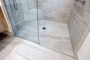 Fliesen online kaufen: Die richtigen Badfliesen für Ihr Zuhause finden - Bild: Point3D Commercial Imaging Ltd. / Unsplash Fliesen online kaufen: Die richtigen Badfliesen für Ihr Zuhause finden - Bild: Point3D Commercial Imaging Ltd. / Unsplash