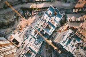 Bauprojekte professionell vorbereiten - Bild: Ivan Bandura auf Unsplash