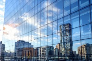 Geb&auml;udereinigung in Hamburg - Fachgerechte Pflege f&uuml;r empfindliche Materialien und Oberfl&auml;chen - Bild: BauKI / BAU.DE