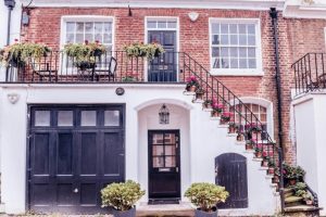 Fertigh&auml;user vs. Massivh&auml;user - welche Bauweise passt zu Ihnen? - Bild: Travel-Cents / Unsplash