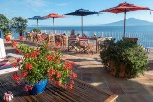 Frühzeitig an den Sonnenschutz denken - Bild: Nick Fewings / Unsplash Frühzeitig an den Sonnenschutz denken - Bild: Nick Fewings / Unsplash