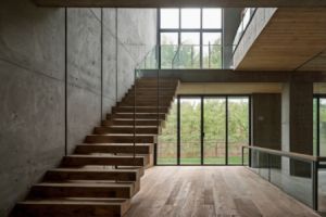 Faszination der Kragarmtreppen: Minimalismus trifft auf Eleganz - Bild: BauKI / BAU.DE