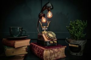 M&ouml;bel-Upcycling: Kreativit&auml;t trifft Nachhaltigkeit f&uuml;r einzigartige Einrichtung - Bild: Johnny Briggs / Unsplash