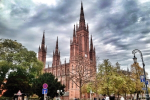 Leben in einer Hauptstadt: Besonderheiten und Herausforderungen - Bild: antstores / Pixabay