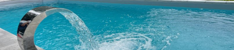 Eigenheim mit Swimmingpool: Von der Baugrunduntersuchung bis zur technischen Ausstattung