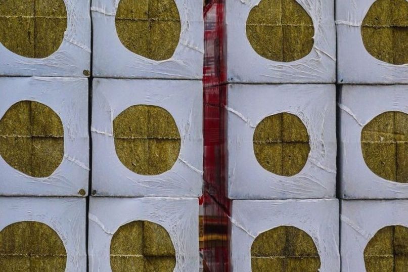 WDVS (W&auml;rmed&auml;mmverbundsystem) ist ein bauaufsichtlich zugelassenes System zur au&szlig;enseitigen D&auml;mmung von Geb&auml;udeau&szlig;enw&auml;nden.