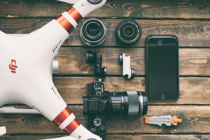 Die Vermessung von Dachfl&auml;chen und Fassaden mittels Drohnen ist ein mehrstufiger Prozess, der eine sorgf&auml;ltige Planung und pr&auml;zise Umsetzung erfordert