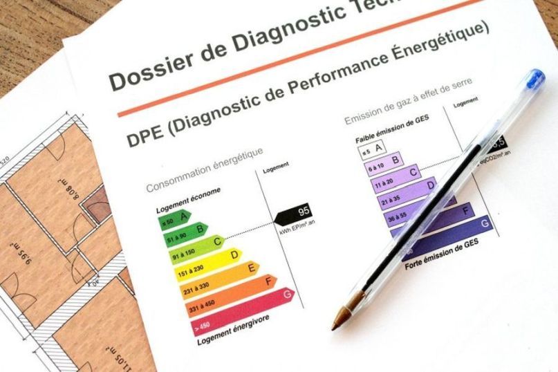 Die Jahresarbeitszahl (JAZ) ist ein Ma&szlig; f&uuml;r die Effizienz einer W&auml;rmepumpe und beschreibt das Verh&auml;ltnis zwischen der erzeugten W&auml;rmeleistung und der eingesetzten elektrischen Energie &uuml;ber einen Zeitraum von einem Jahr.