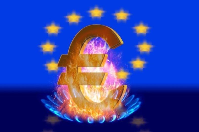 Die Installation einer hochwertigen Dampfbremse tr&auml;gt ma&szlig;geblich zur Energieeffizienz des Geb&auml;udes bei