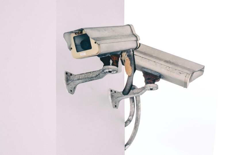 Die Inspektion bezieht sich auf den Prozess der gr&uuml;ndlichen &Uuml;berpr&uuml;fung und Bewertung von Materialien, Produkten oder Systemen, um sicherzustellen, dass sie den erforderlichen Standards, Spezifikationen oder Vorschriften entsprechen.